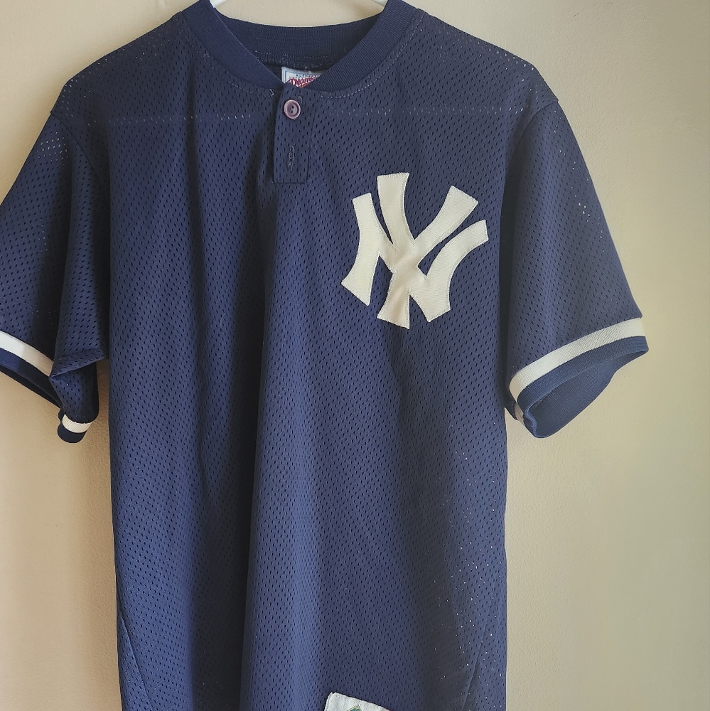Vintage Majestic New Yankees  Jersey size medium